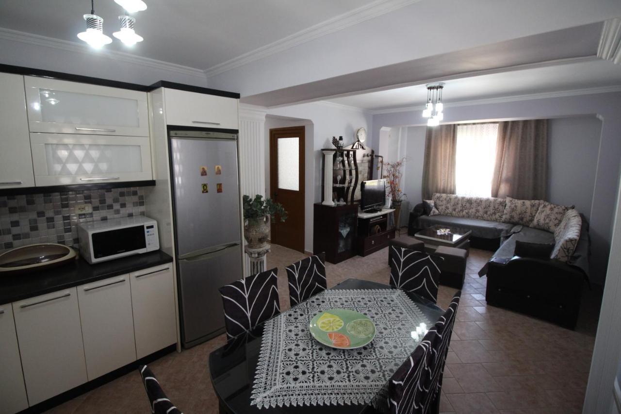 Irina Home Sarandë Exterior foto